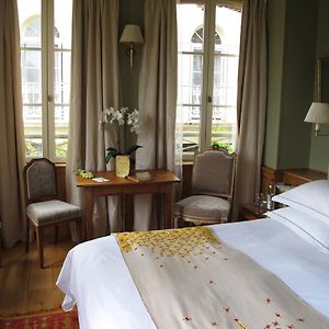 Queen Suite
